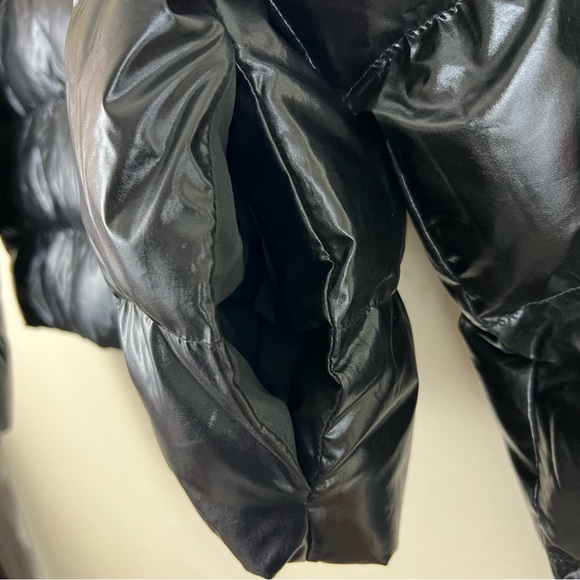 Sold | Fabletics Wander Puffer Jacket Shiny Black XXL - Picture 11 of 16